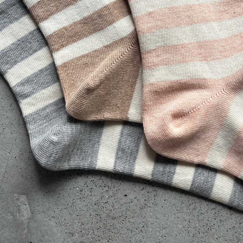 8-0019｜Plain striped socks without elastic