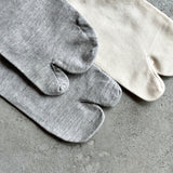 8-0451｜Rubber-free tabi-style socks