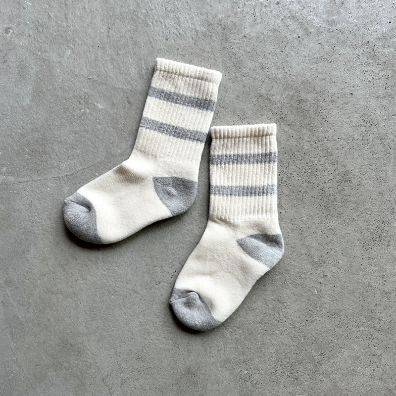 8-0501 | Kids line pile socks