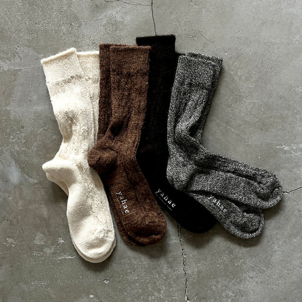 Alpaca Cable Pattern Socks｜7-5008